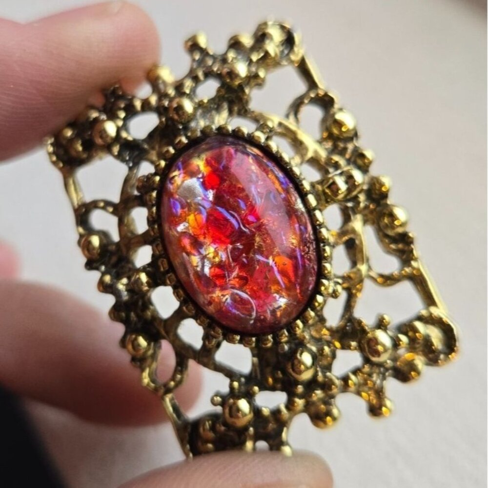 VTG Dragons breath fiery pink red Filagree glass cabochon brooch jelly belly